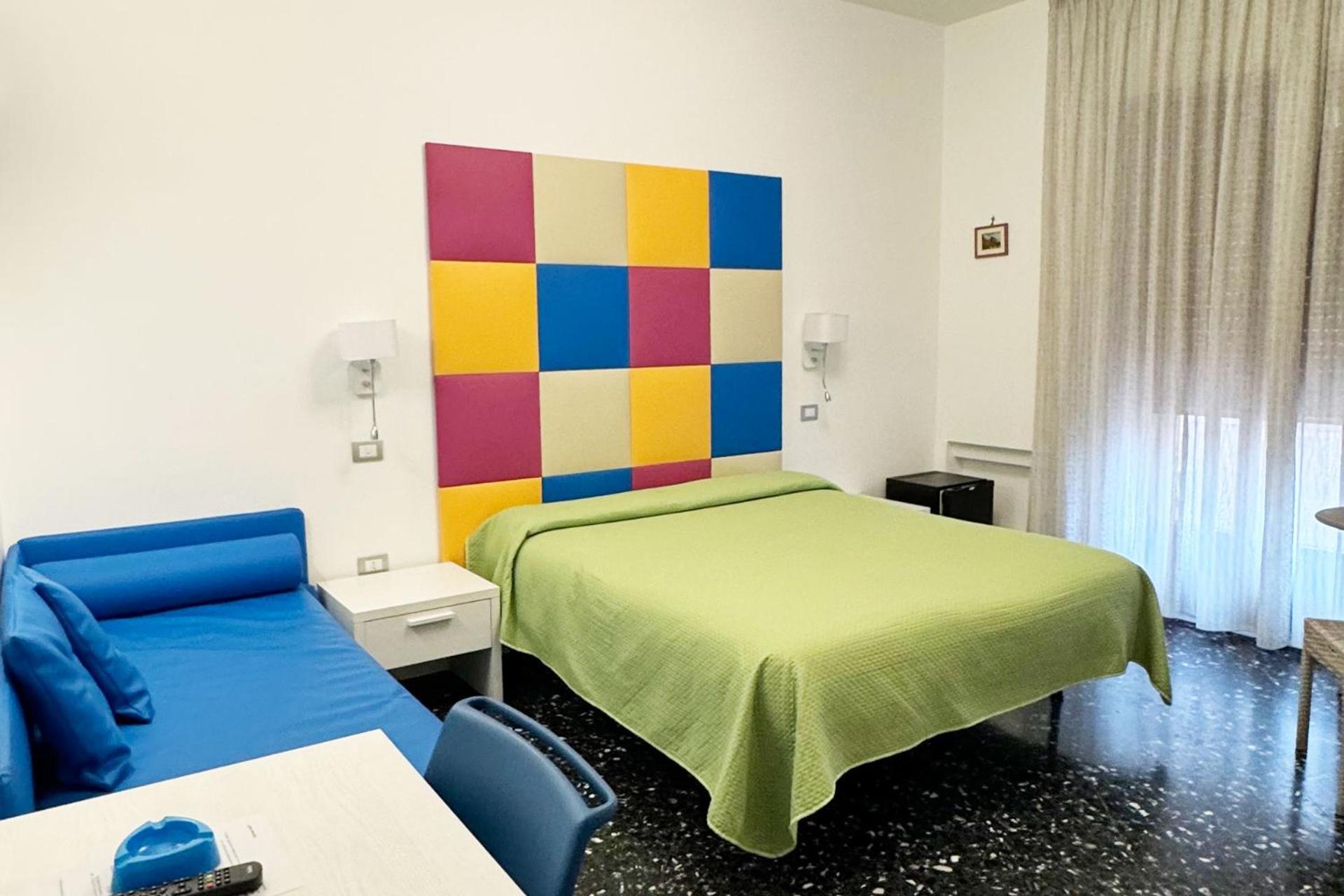 Triple Room,1529280343:JPEG